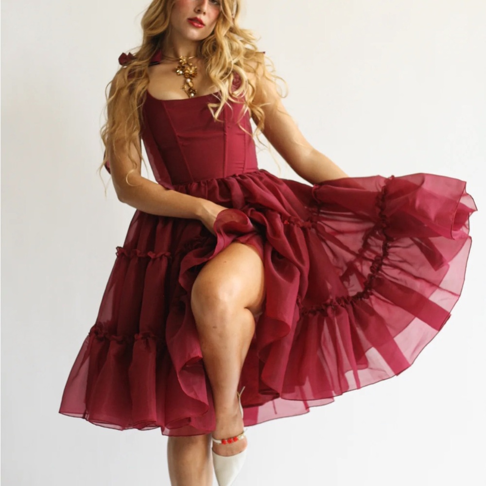 Wild Rose & Sparrow - The Siena Dress in Scarlet Red